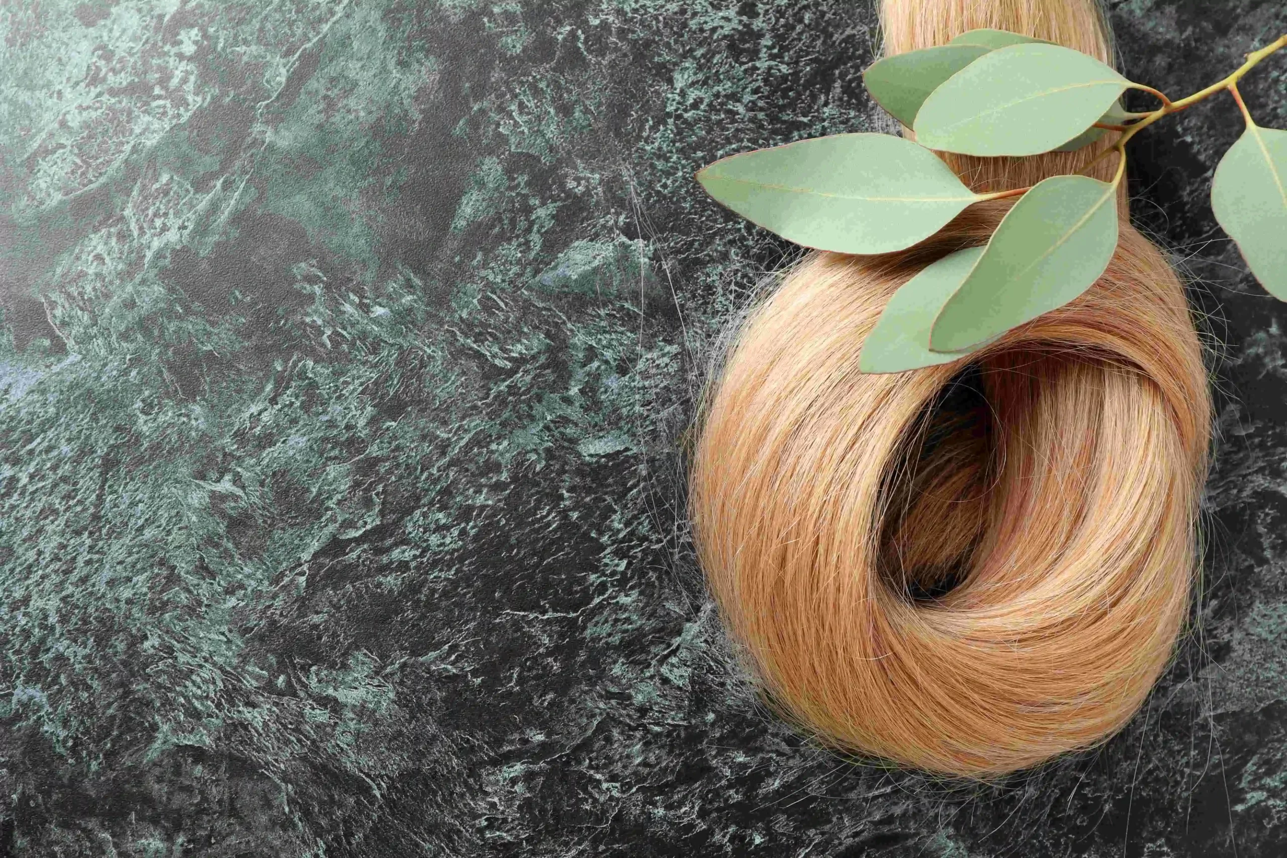 Saçın Doğal Mı Yoksa Sentetik Mi Olduğu Nasıl Anlaşılır?